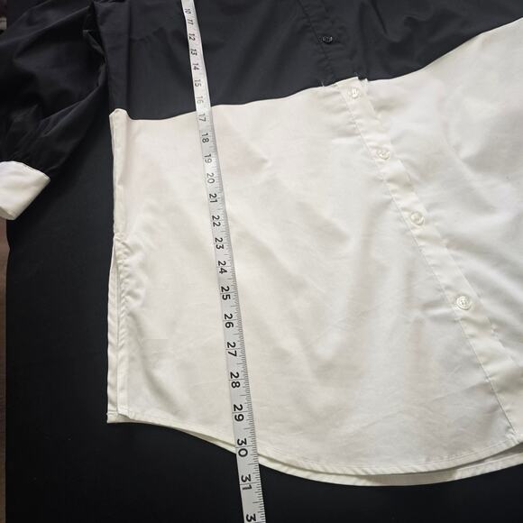 ⭐️New York and Company Black White Colorblock Buttoned Down Blouse Sz L - Picture 5 of 7